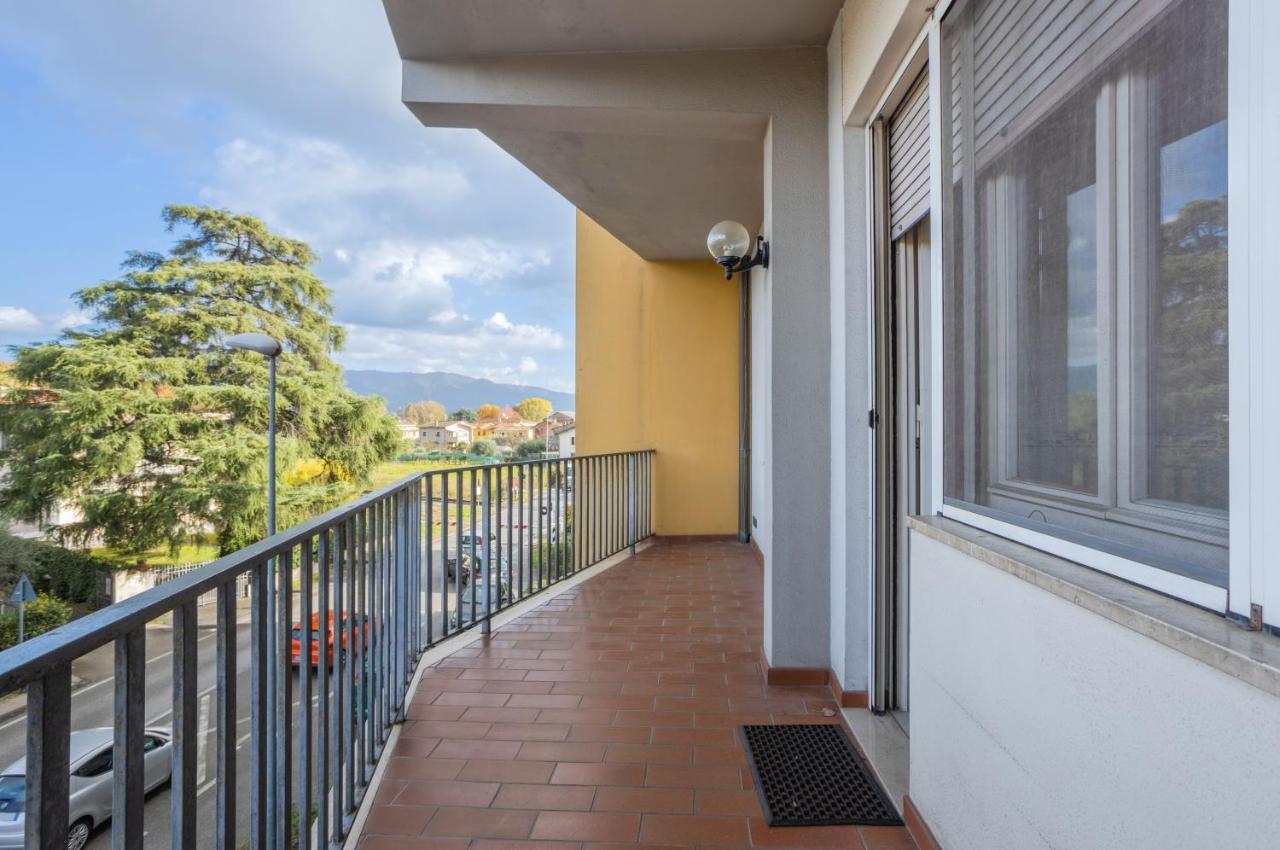 Lucca Roomy Apartment With Balcony And Parking! Экстерьер фото