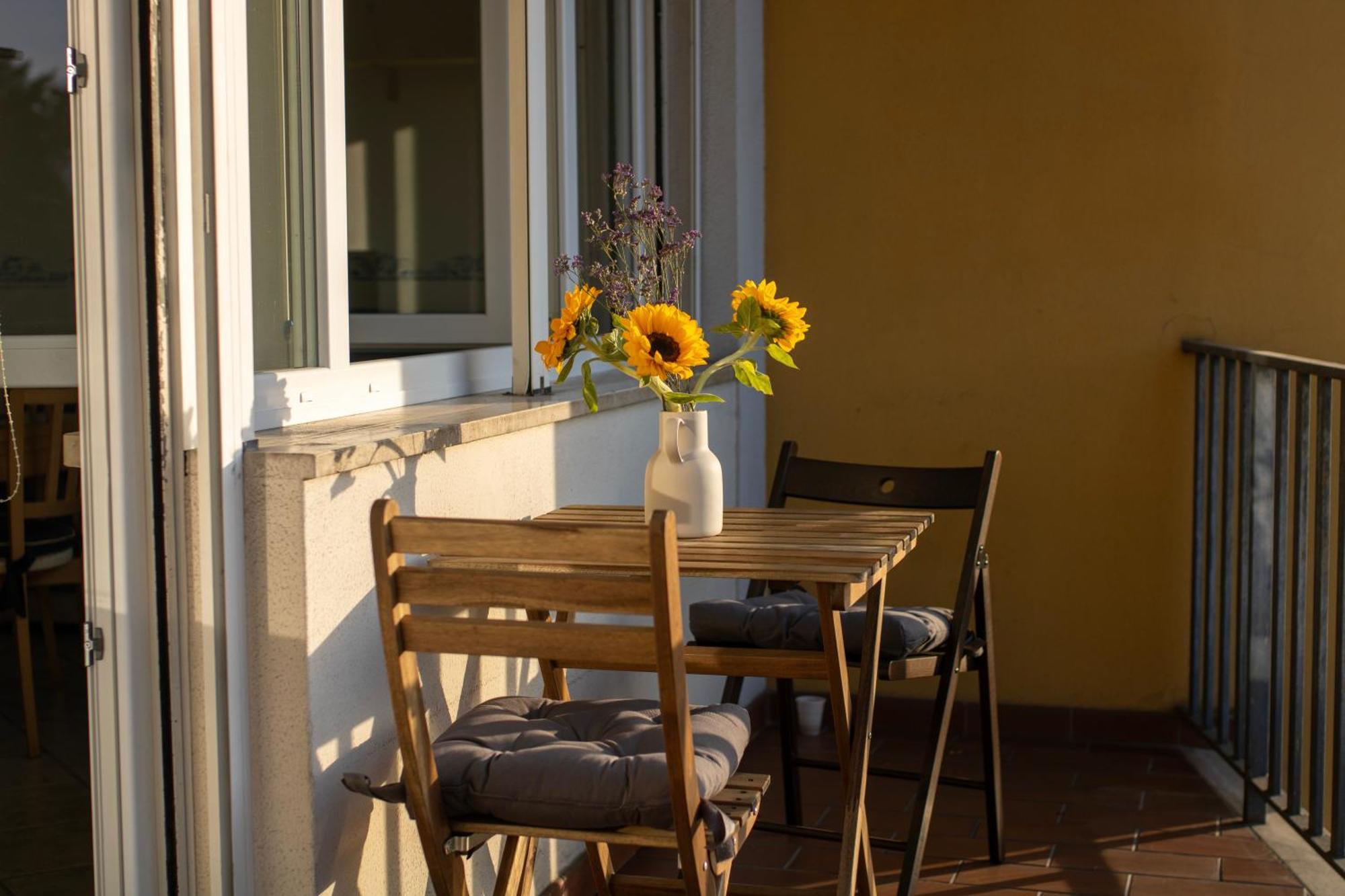 Lucca Roomy Apartment With Balcony And Parking! Экстерьер фото